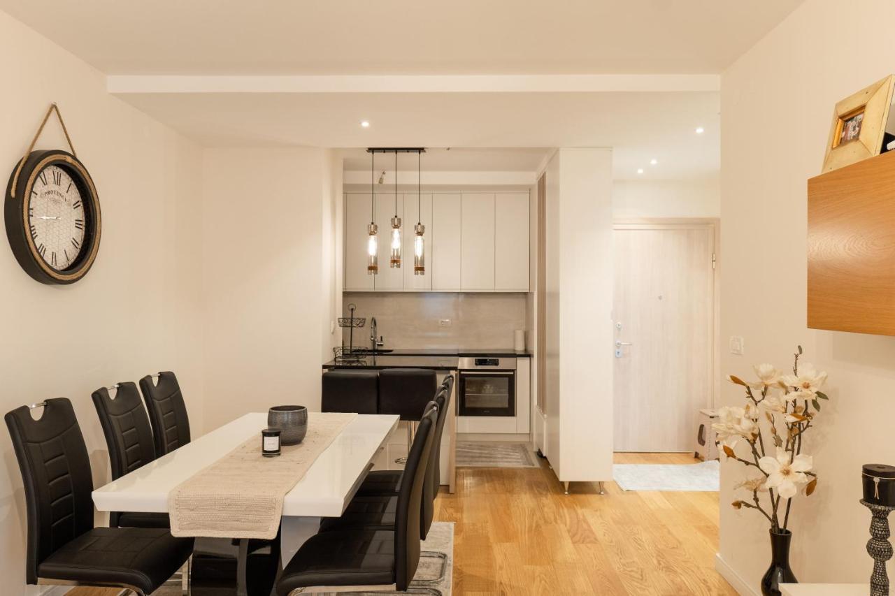 Apartment Luxury Amaaa Bar